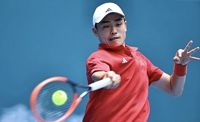 一脚低射提 一脚低射提